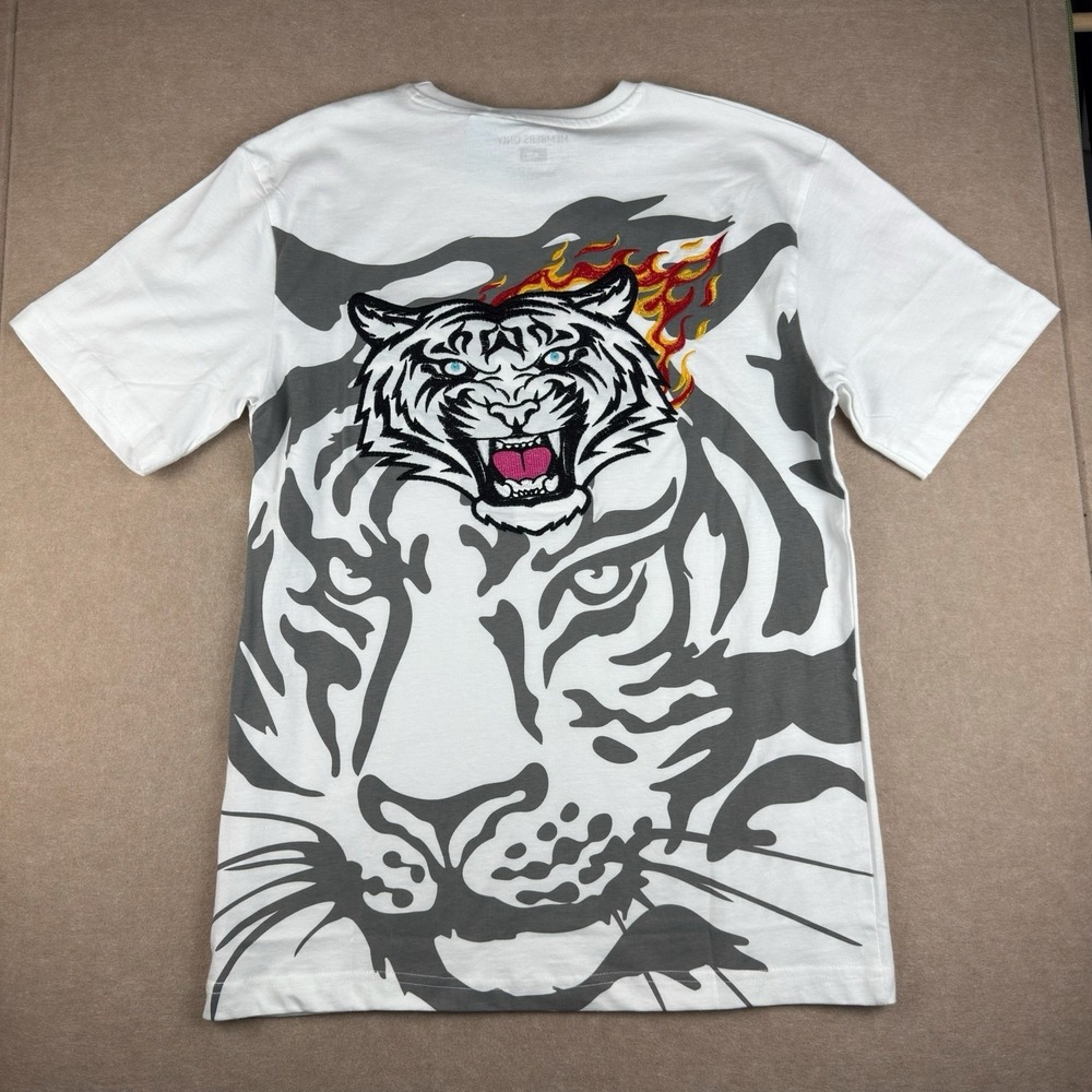 Members Only Shirt Men M White Tiger Flames Tee‎ Graphic Fire Cat Back Print